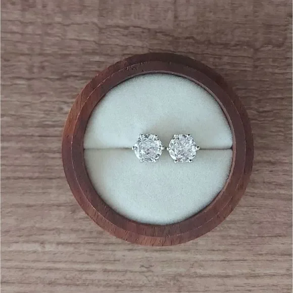 Platinum Plated 925 Silver Sterling Cubic Zircon Stud Earrings 7mm - Picture 5 of 8